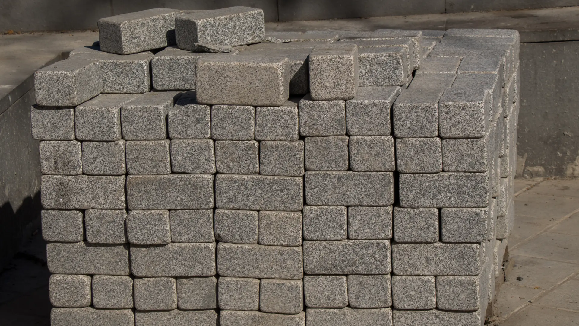 Low Carbon Building Materials